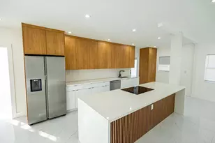 430 E Ilex Dr, West Palm Beach, FL 33403 - Photo 13