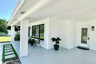 3421 NE 14th Ave, Pompano Beach, FL 33064 - Photo 3