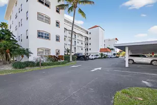 21 Yacht Club Dr, North Palm Beach, FL 33408 - Photo 1