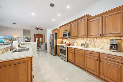 220 Woodsmuir Court, Palm Beach Gardens, FL 33418 - Photo 5