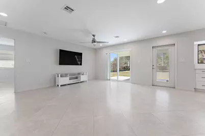 5883 Set N Sun Place, Jupiter, FL 33458 - Photo 11