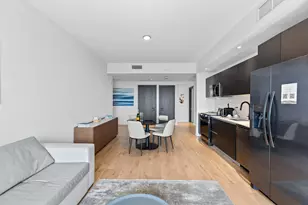 398 NE 5th St, Miami, FL 33132 - Photo 7