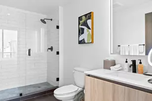 398 NE 5th St, Miami, FL 33132 - Photo 35