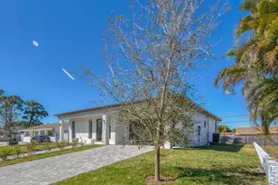 4855 Elmhurst Rd, West Palm Beach, FL 33417 - Photo 3