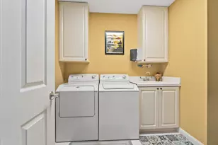 25 Harbour Isle Dr W, Fort Pierce, FL 34949 - Photo 23