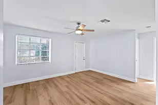 3800 N 10th Ave N, Palm Springs, FL 33461 - Photo 9