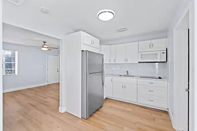 3800 N 10th Avenue N, Palm Springs, FL 33461 - Photo 5