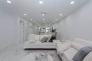 8545 Casa Del Lago, Boca Raton, FL 33433 - Photo 13