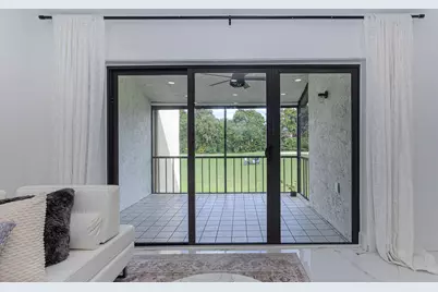 8545 Casa Del Lago #F, Boca Raton, FL 33433 - Photo 11