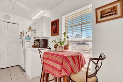 615 Laconia Circle #A, Lake Worth, FL 33467 - Photo 5