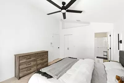 447 Woodview Circle, Palm Beach Gardens, FL 33418 - Photo 9