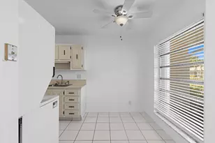 8616 Chevy Chase Dr, Boca Raton, FL 33433 - Photo 7