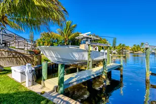 247 SW Riverway Blvd, Palm City, FL 34990 - Photo 3