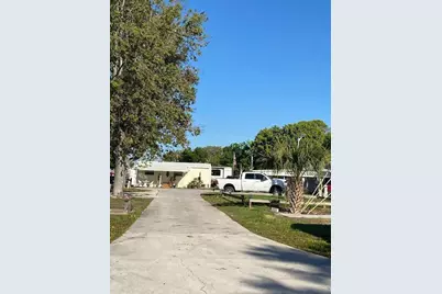 8680 US Highway 441 SE, Okeechobee, FL 34974 - Photo 9