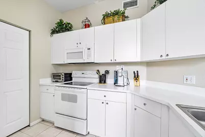 11740 Saint Andrews Place #308, Wellington, FL 33414 - Photo 9