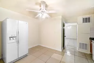 3802 Melaleuca Ln, Lake Worth, FL 33461 - Photo 3