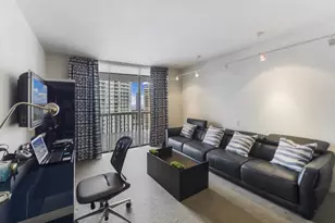 20281 E Country Club Dr E, Aventura, FL 33180 - Photo 25