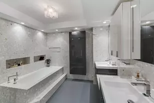 20281 E Country Club Dr E, Aventura, FL 33180 - Photo 21