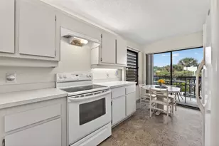 2491 NE Ocean Blvd, Stuart, FL 34996 - Photo 23