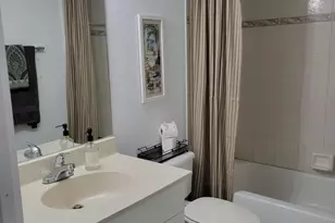 4401 Crystal Lake Dr, Deerfield Beach, FL 33064 - Photo 23