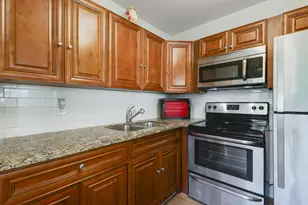 269 Norwich L, West Palm Beach, FL 33417 - Photo 9