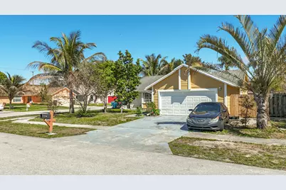 1796 Banyan Creek Circle N, Boynton Beach, FL 33436 - Photo 3