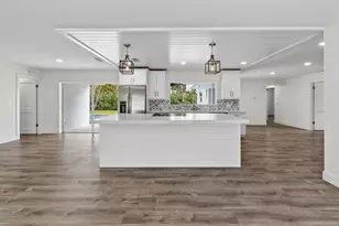 19228 Caribbean Ct, Jupiter, FL 33469 - Photo 5