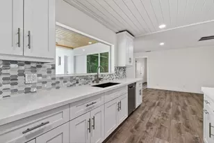 19228 Caribbean Ct, Jupiter, FL 33469 - Photo 9