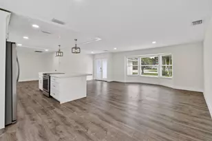 19228 Caribbean Ct, Jupiter, FL 33469 - Photo 7