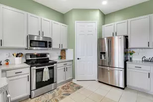 547 SW Lake Manatee Way, Port Saint Lucie, FL 34986 - Photo 9