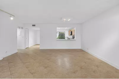 5533 Fairway Park Drive #103, Boynton Beach, FL 33437 - Photo 9