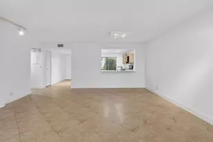 5533 Fairway Park Dr, Boynton Beach, FL 33437 - Photo 9