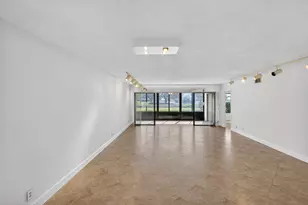 5533 Fairway Park Dr, Boynton Beach, FL 33437 - Photo 19