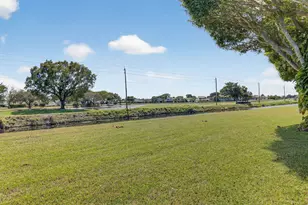 5533 Fairway Park Dr, Boynton Beach, FL 33437 - Photo 39