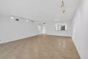 5533 Fairway Park Dr, Boynton Beach, FL 33437 - Photo 11