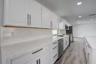 800 Forsyth St, Boca Raton, FL 33487 - Photo 29