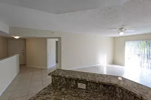 1000 Crestwood Ct, Royal Palm Beach, FL 33411 - Photo 5