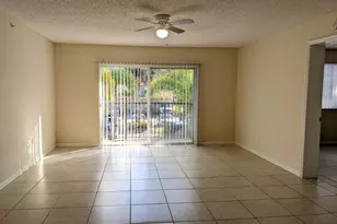 1000 Crestwood Ct, Royal Palm Beach, FL 33411 - Photo 7