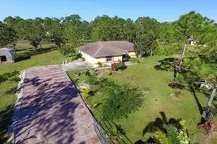 17727 76th St N, Loxahatchee, FL 33470 - Photo 1