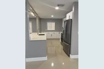 2396 SW 13th Avenue, Boynton Beach, FL 33426 - Photo 9