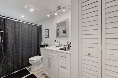 3586 La Playas Court #D-1, Greenacres, FL 33463 - Photo 19