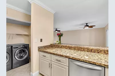 333 SE 20th Avenue #204, Deerfield Beach, FL 33441 - Photo 13