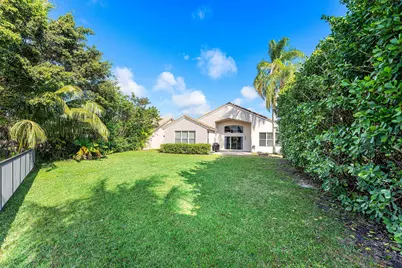 9430 Lago Drive, Boynton Beach, FL 33472 - Photo 35