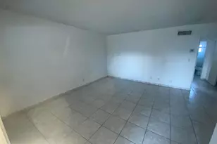 705 NE 2nd St, Hallandale Beach, FL 33009 - Photo 5