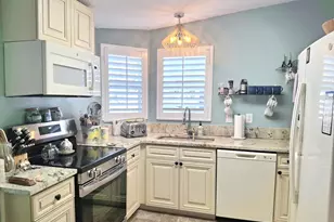 8478 Schefflera Ct, Port Saint Lucie, FL 34952 - Photo 13