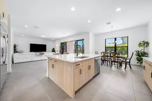 8260 Royal County Down Rd, Boca Raton, FL 33434 - Photo 27