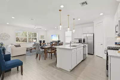 524 SE Mulberry Way, Port Saint Lucie, FL 34984 - Photo 7