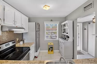 33 Abbey Lane #207, Delray Beach, FL 33446 - Photo 13