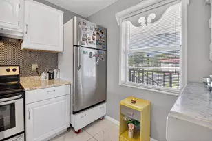 33 Abbey Ln, Delray Beach, FL 33446 - Photo 9