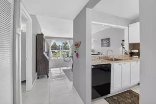33 Abbey Ln, Delray Beach, FL 33446 - Photo 5